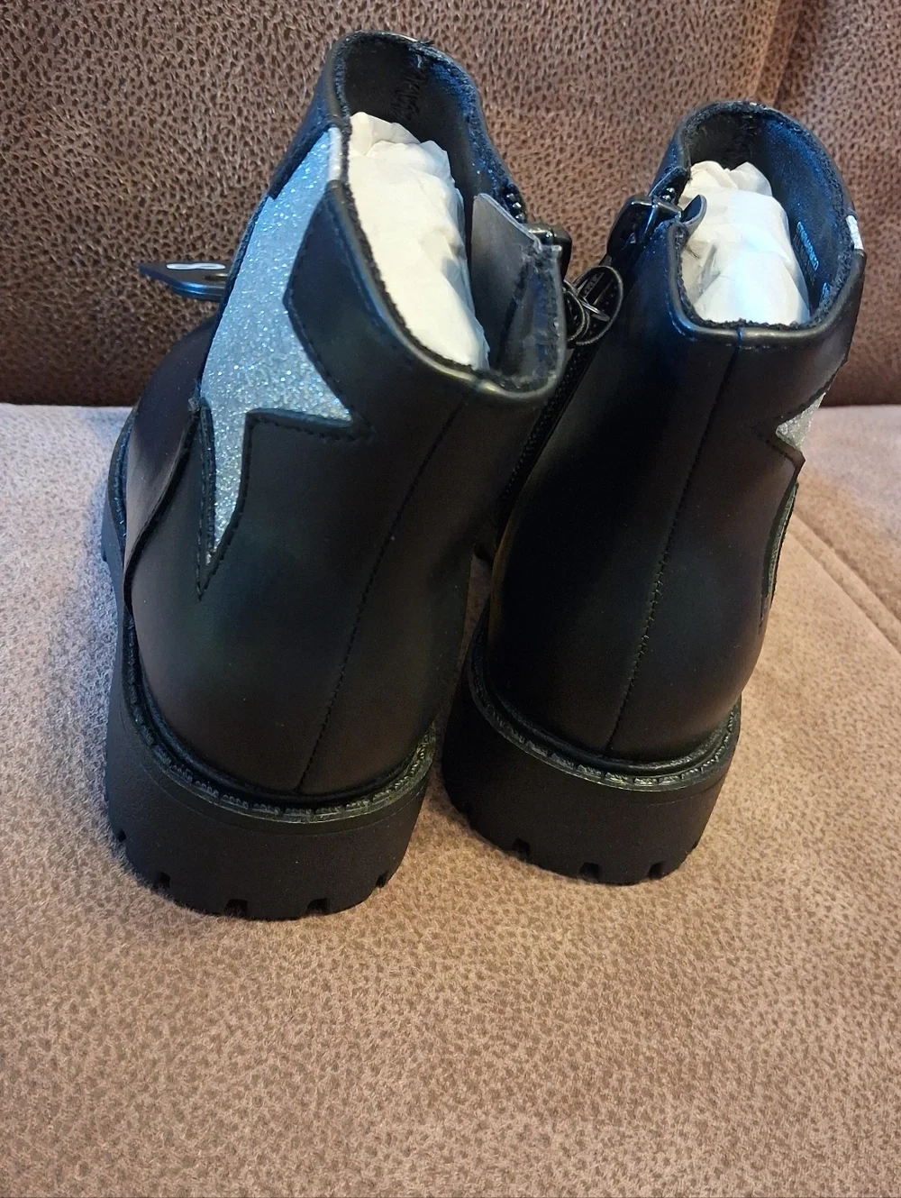Wonder Nation Kids' Black Chelsea Combat Boots with Silver Glitter Star Size 8
